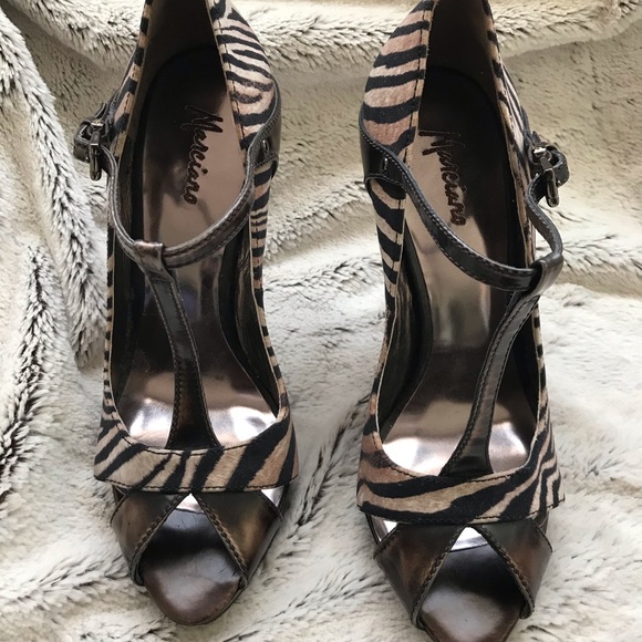 Marciano t-strap Heels - Picture 2 of 11